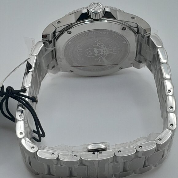 Gucci Dive Quartz Silver Dial Men's Watch YA136336. - Picture 7 of 10